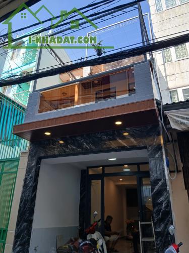 Bán nhà ngay CHỢ - hẻm Trần Đình Xu Quận 1 hẻm 6m nhà 3L 4pn 3wc Giá TLcc