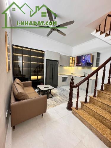 Nhà đẹp,khâm thiên, ngõ nông,rộng , gần phố,DT,33m-4T-MT2/5M, giá chỉ 6.3 tỷ