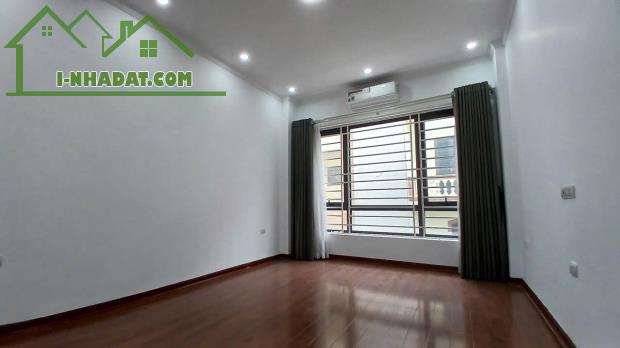 Bán nhà Nguyễn Văn Cừ, gần trường gần chợ, ngõ thông vòng quanh. 30m2 x 5 tầng ~ 6,25 tỷ - 3