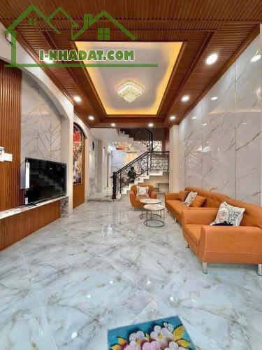 NHÀ 1/ LÊ VĂN QUỚI, HẺM 6M, 63M2, 4 TẦNG 5PN, FULL NỘI THẤT GIÁ NHỈNH 6 TỶ - 4