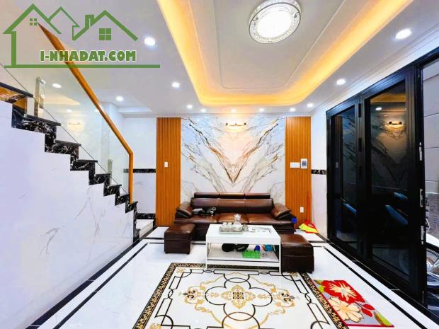 BÁN NHÀ ĐẸP ĐƯỜNG THÍCH QUẢNG ĐỨC, PHÚ NHUẬN. 4 TẦNG, DTSD 160 M2, BỀ NGANG KHỦNG 8M HIẾM. - 3