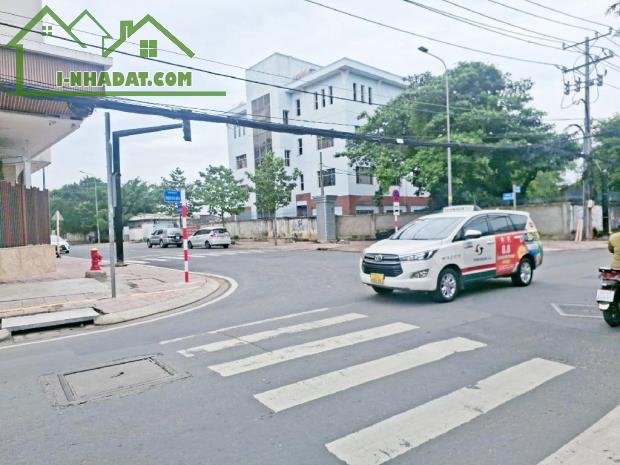 Mặt tiền Phạm Thế Hiển 5.5x23 chỉ 15 tỷ 5