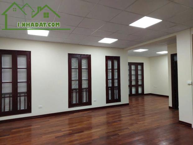 Cho thuê gấp biệt thự 4 tầng 210m2 sửa mới thang máy thông sàn Trung Hòa Nhân Chính KD tốt - 2