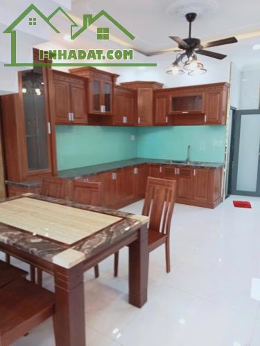 Bán Nhà Mặt Tiền Giá Rẻ Chỉ Việc Dọn Vào Ở Tại Đường 11 , Trường Thọ , Thủ Đức - 2