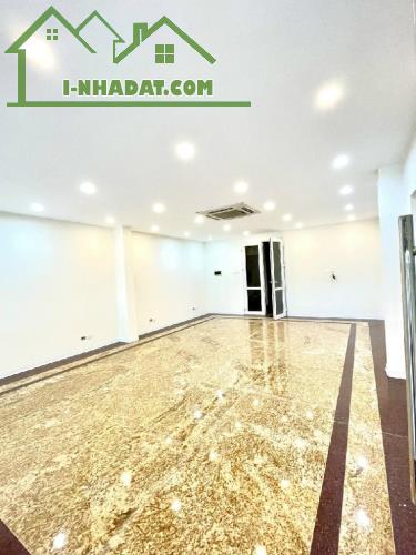 Bán nhà mặt phố Lê Trọng Tấn hạ 3 tỷ 52m2, 5 tầng, 2 thoáng vỉa hè rộng view thoáng