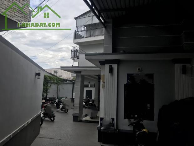Gấp bán nhà Thủ Đức, dt 800m2, gần Phạm Văn Đồng, thu nhập 100tr/tháng, chỉ 24 tỷ. - 1