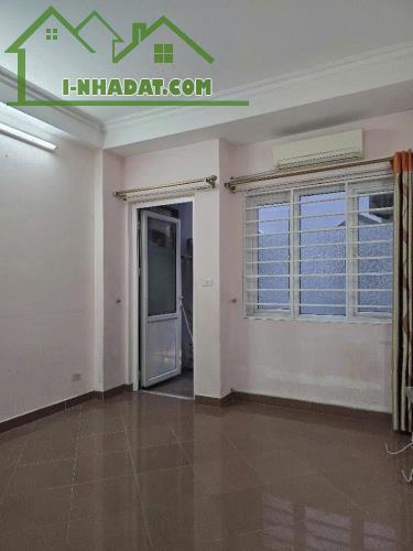 Bán Nhà Ngọc Hà. Ba Đình. DT 53m2. MT 4,4m. 4 Tầng. Giá 12,8 Tỷ.