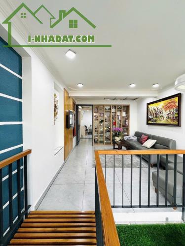 Bán nhà mặt tiền Trịnh Đình Trọng -  giao Kênh Tân Hóa, DT: 4x17m. 5 T - 4 PN, 11.9 tỷ - 3