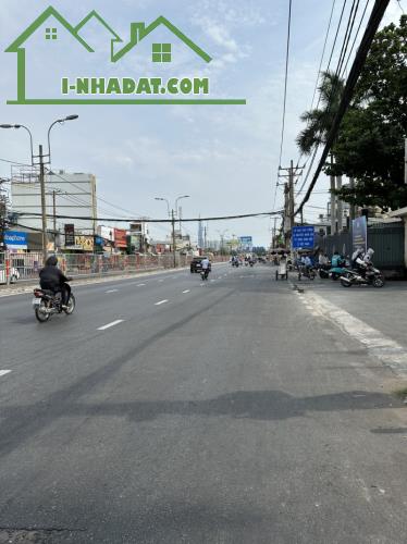 Bán nhà diện tích khủng hẻm ô tô ngang 12m không QH tại Thủ Đức