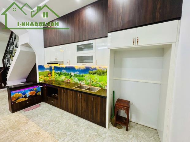 Phân lô Phương Mai, ô tô, nhà mới ở ngay, dt 46m 4 tầng 4.13m, Giá 11.2 tỷ. Lh 0796193699 - 3
