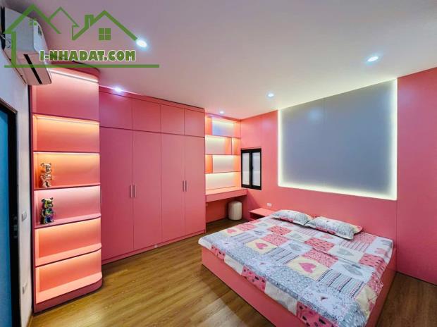 Phân lô Phương Mai, ô tô, nhà mới ở ngay, dt 46m 4 tầng 4.13m, Giá 11.2 tỷ. Lh 0796193699