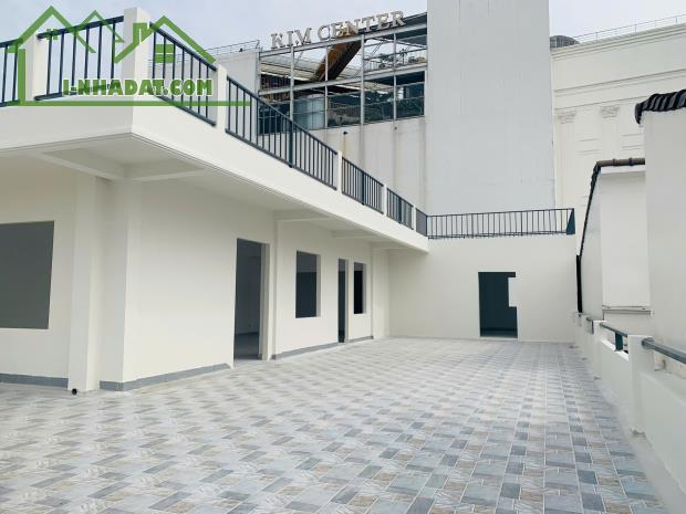 Cho Thuê Mặt Bằng Ngang 10,5m Đường Phạm Văn Thuận,Biên Hoà ,Đồng Nai 593m2 giá 120triệu - 3