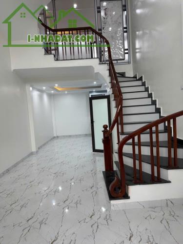 Bán Nhà Ngọc Hồi Full mới 40m x4 t  ô tô đỗ cửa nhà mới thiết kế hiện đại cực đẹp 7.3 tỷ - 1