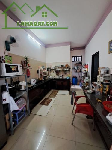 Gấp bán nhà Phạm Văn Đồng, Thủ Đức, có dòng tiền, dt 410m2, ngang 20m. - 1