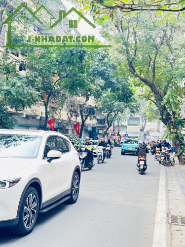 Bán Đất Tặng Giấy Phép 8 Nổi 3 Hầm MP Quận Hai Bà Trưng 400M MT 15M Vỉa Hè 4M Giá 266 Tỷ - 2