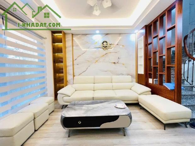 bán nhà bồ đề. 50m2 * 5 tầng * 11 tỷ. full nội thất, ô tô đỗ cửa. - 1