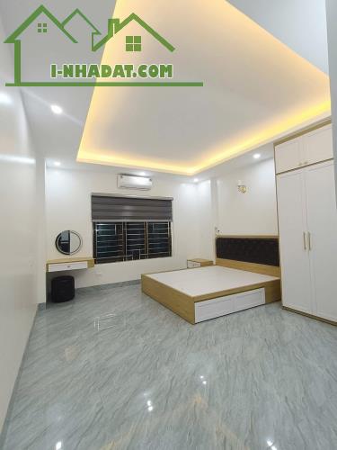 15876005 	 Bán nhà PHÚ Đô - Nam Từ Liêm - mới tinh - full nội thất - ô tô đỗ cách 20m - 3
