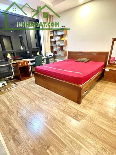 CHUNG CƯ TIME CITY, VINH TUY, HB. DT: 82m².   Tầng cao.   Giá: 7,6tỷ - 4