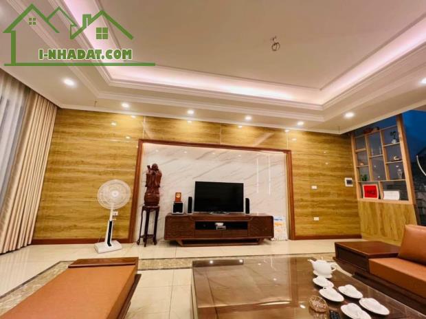 BÁNNHÀ,HOÀNG HOA THÁM, CÁCH MĂT ĐƯỜNG 30m ĐẸP LONG LANH, 3.6 TỶ
