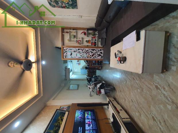Bán nhà Ngọc Thụy, 5 tầng, 45m2 ngõ nông, rộng,giá 6 tỷ nhỉnh xíu - 4