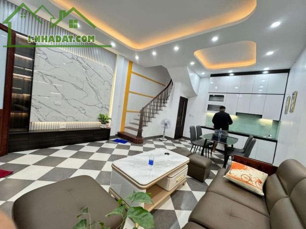 NHÀ ĐẸP - TRUNG TÂM NGUYỄN KHANG - CÔNG NĂNG ĐẦY ĐỦ - TẶNG FULL NỘI THẤT - 4