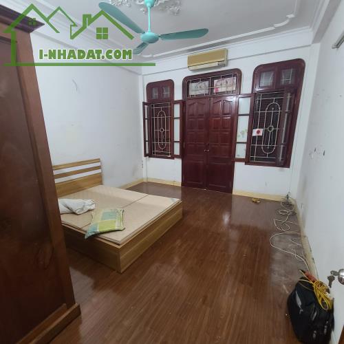 Phân lô Chùa Láng, 30m ra phố , vỉa hè ô tô tránh, 2 thoáng,50m 4 tầng 4m mặt,Giá 18.8 tỷ - 2