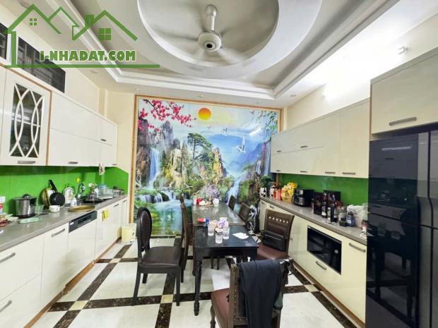 Bán nhà bồ đề long biên  MT 4.5m DT 66m2, nhỉnh 11 tỷ cần bán gấp - 2