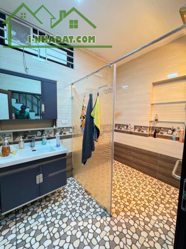 Bán nhà bồ đề long biên  MT 4.5m DT 66m2, nhỉnh 11 tỷ cần bán gấp - 3