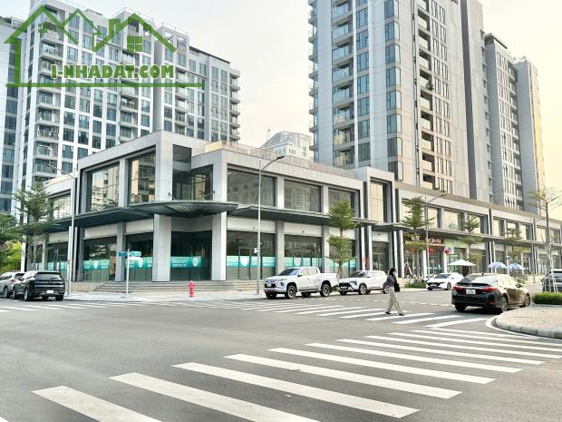 Bán Shophouse căn góc đường số 10 dự án Cardinal Court Phú Mỹ Hưng đối diện các tòa nhà - 3