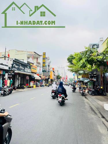 Bán nhà Mặt tiền Tân Hương, gần Văn Cao - Chợ Tân Hương, 4x14m, 2 Tầng cũ, 9.99 tỷ - 2