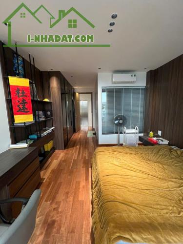 Bán nhà mặt hồ Bồ Đề - Gần cầu Chương Dương. View đẹp - Ful Nội Thất. 52m x 7T. - 5