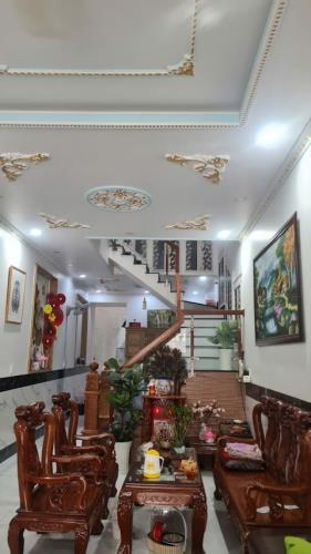 (Thủ Đức)nhà mặt tiền Lê Thị Hoa,P.Bình Chiểu,ngay chợ Khiết Tâm 98m2,3tầng 8.5tỷ.