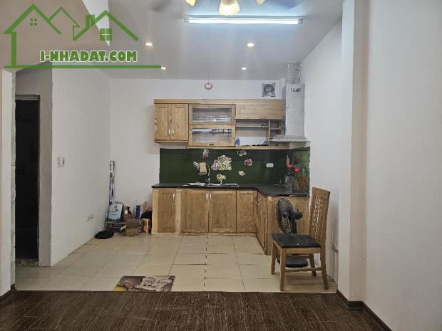 Bán nhà Ngọc Thụy, Long Biên 50m2 x 5 tầng, chắc chắn giá hơn 6 tỷ