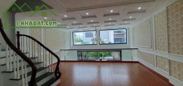 nhà đẹp Long Biên 90m x 5 tầng, mặt tiền 6m , gara 7 chỗ, vỉa hè, ôtô tránh, thang máy, - 2