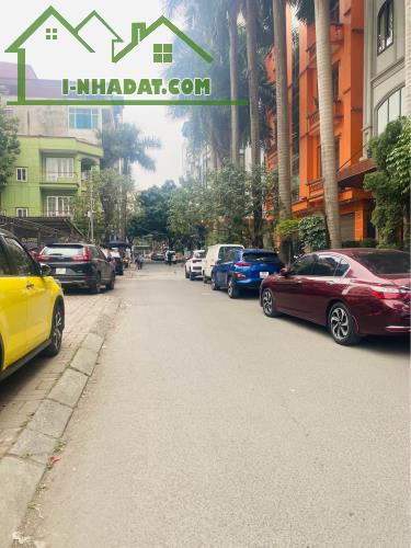 Bán nhà ngõ 55 Hoàng Hoa Thám 76m2 Mặt Tiền 9,2m 13 Tỷ - 170tr/m2