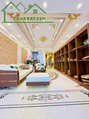 Bán nhà Đàm Quang Trung DT 55m nhà 7tầng  nhỉnh17 tỷ Long Biên Hà Nội