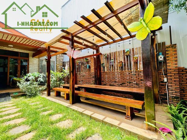 Căn Villa nhà vườn đẹp đường A - Thôn 1 Phạm Ngũ Lão chưa qua Vành đai - 515m2