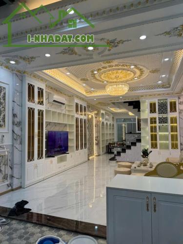 Đi nước ngoài định cư bán gấp nhà ở mặt tiền đường Võ Văn Ngân, Linh Chiểu, Thủ Đức, giá 3 - 3