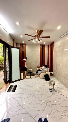 Minh Khai 33m2 4 tầng mặt ngõ kinh doanh nhỏ .Giá 5,75 tỷ