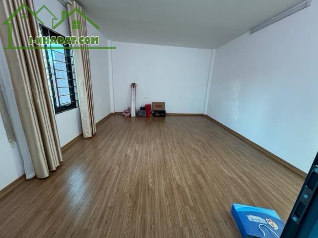 Minh Khai 33m2 4 tầng mặt ngõ kinh doanh nhỏ .Giá 5,75 tỷ - 2