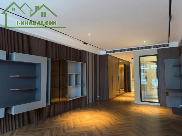 Bán nhanh nhà MP Hồng Tiến 52m2 8 tầng, ngõ thông oto, kinh doanh full nội thất 16.86 tỷ - 3