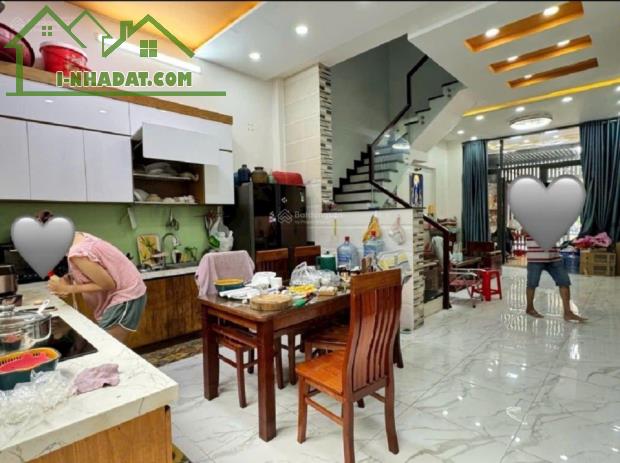 Nhà vip 4 tầng 5x18m MT trục chính sát cổng KDC Hiệp Thành City - 2