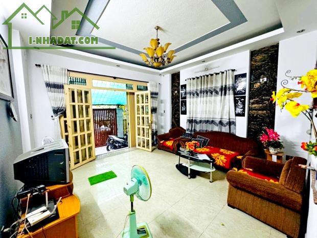Mặt tiền đường số 3419 Phạm Thế Hiển chỉ 14 tỷ