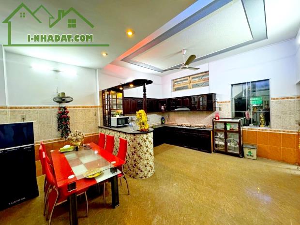 Mặt tiền đường số 3419 Phạm Thế Hiển chỉ 14 tỷ - 2