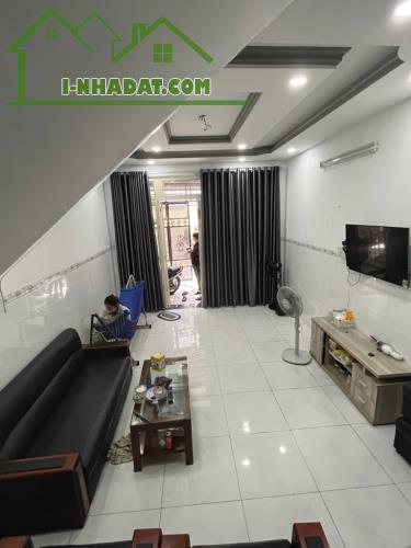 Bán nhà hẻm 47 Lạc Long Quân, Quận 11, 41m2