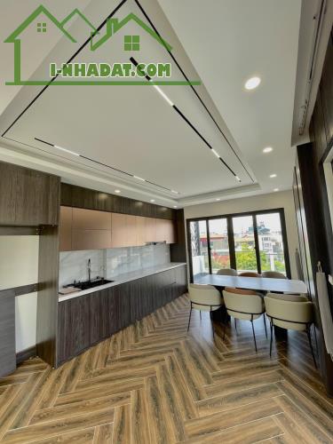Bán Nhà Phố Nguyễn Văn Cừ 55m2 6T Lô Góc Kinh Doanh, Nhỉnh 15 Tỷ Ngõ Thông Phố Hồng Tiến - 1