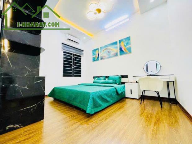 Bán nhà 4 Tầng giá tốt gần phố, Hiếm tại ngõ 166 Nguyễn Trãi – Ngã Tư Sở - 1