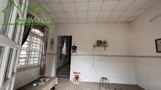 Cần bán gấp nhà Dương Đình Hội, Phước Long B, Thủ Đức, 152m2, ngang 6.1m, chỉ 5 tỷ 999.