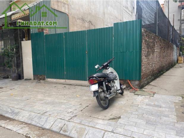 BÁN ĐẤT MẶT NGÕ LÔ GÓC 38 TỶ 95m MT 5m VỈA HÈ 3 Ô TÔ TRÁNH KINH DOANH LẠC LONG QUÂN TÂY HỒ