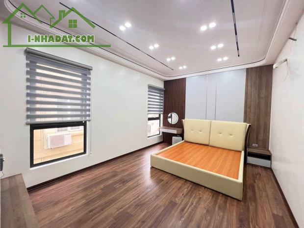 Cần bán nhà Hoàng Minh Đạo 45m 6 tầng, thang máy, lô góc, đường ô tô tránh, KD 12 tỷ - 3